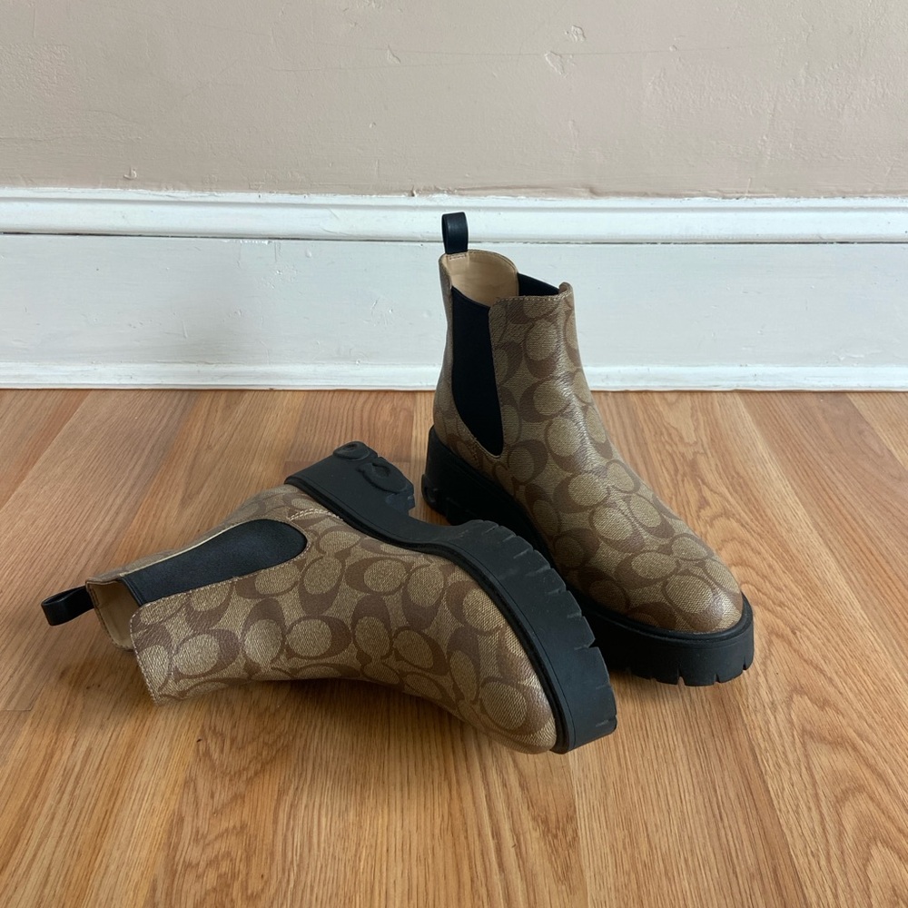Coach Chelsea Boots - Picture 8 of 8